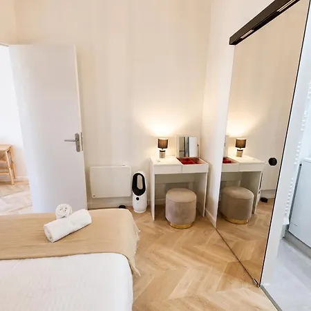 Apartment écrin Prestige, T2, 4p, Ac, Cœur Du Vieil Antibes